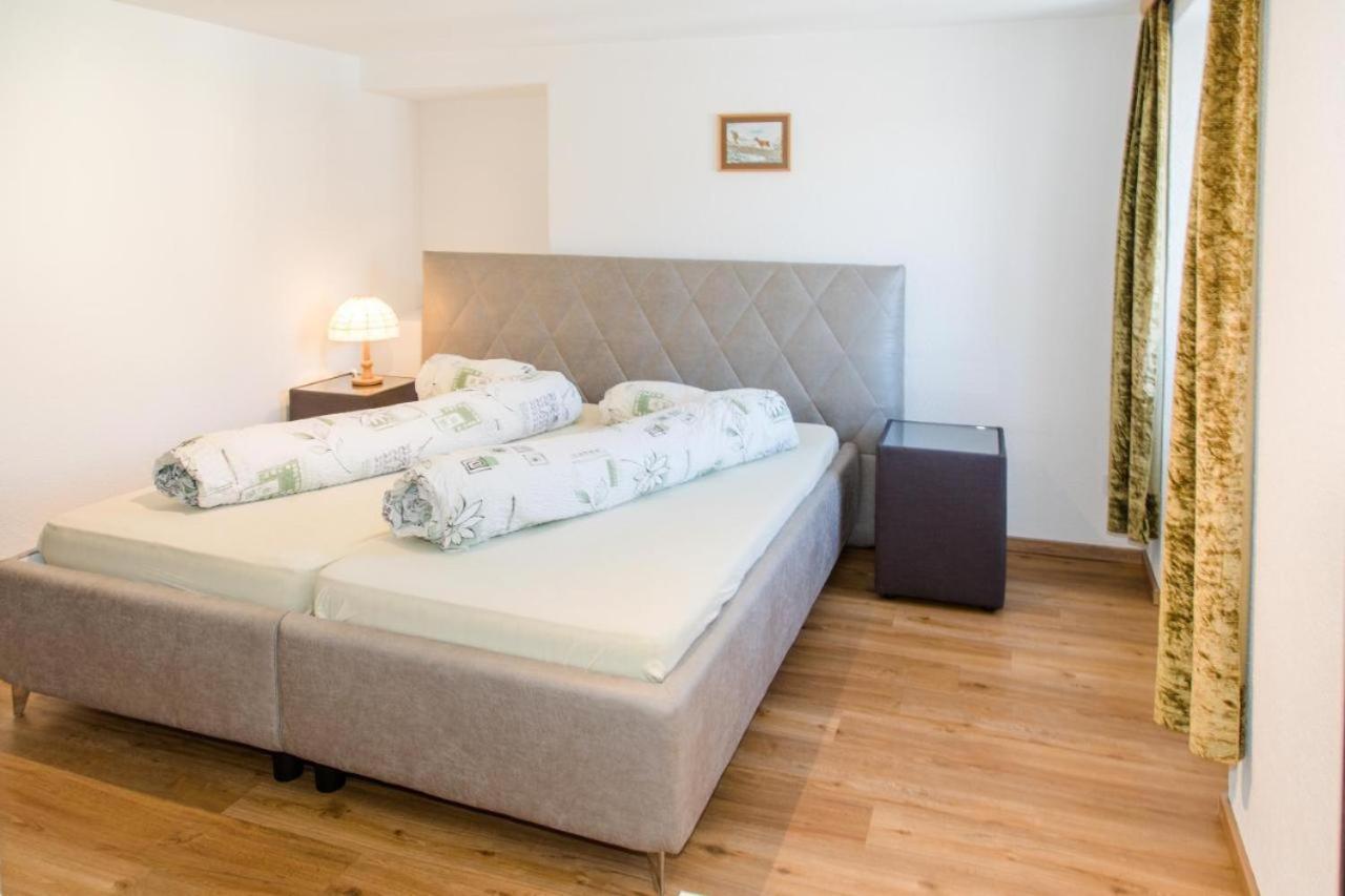 Hotel Reich Cazis Kültér fotó